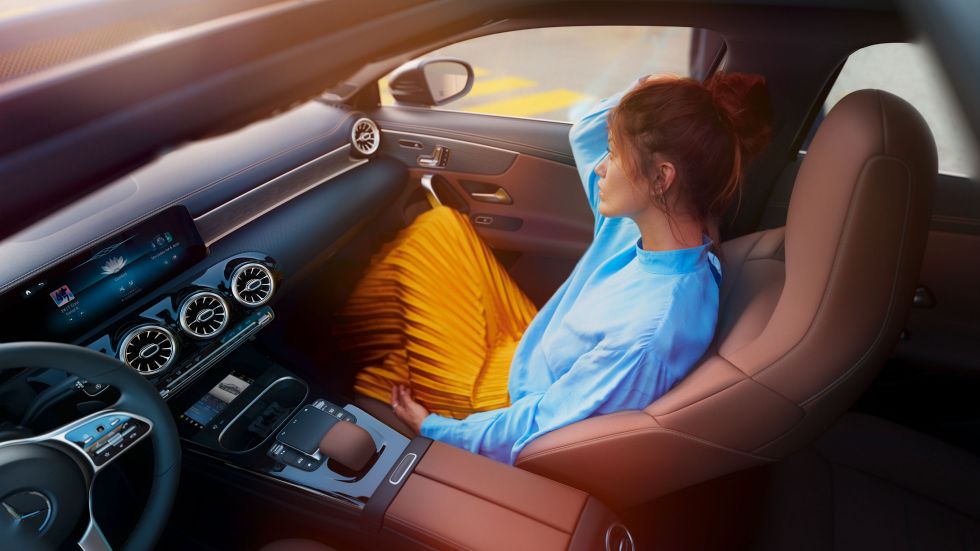 Mercedes-Benz A-Class: exterior design The image shows the A-class from the front at an angle.